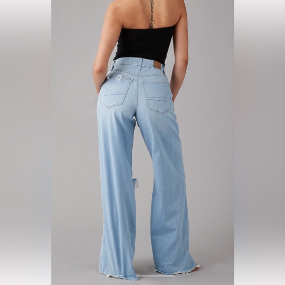 AE Dreamy Drape Stretch Curvy Super High-Waisted Ripped Baggy Wide-Leg, 2 Short - Picture 2 of 8